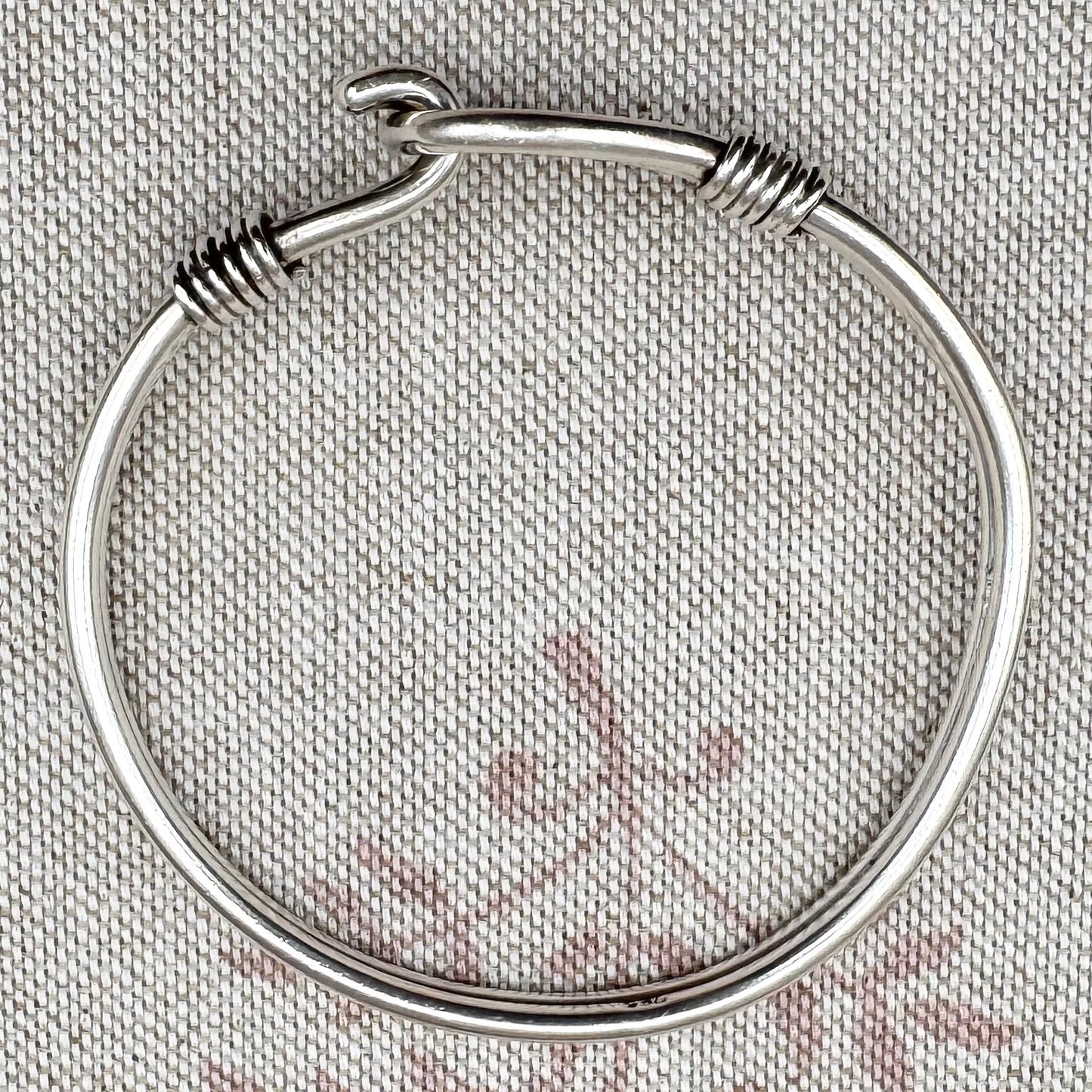 Vintage silver clasp bangle - hallmarked in Birmingham