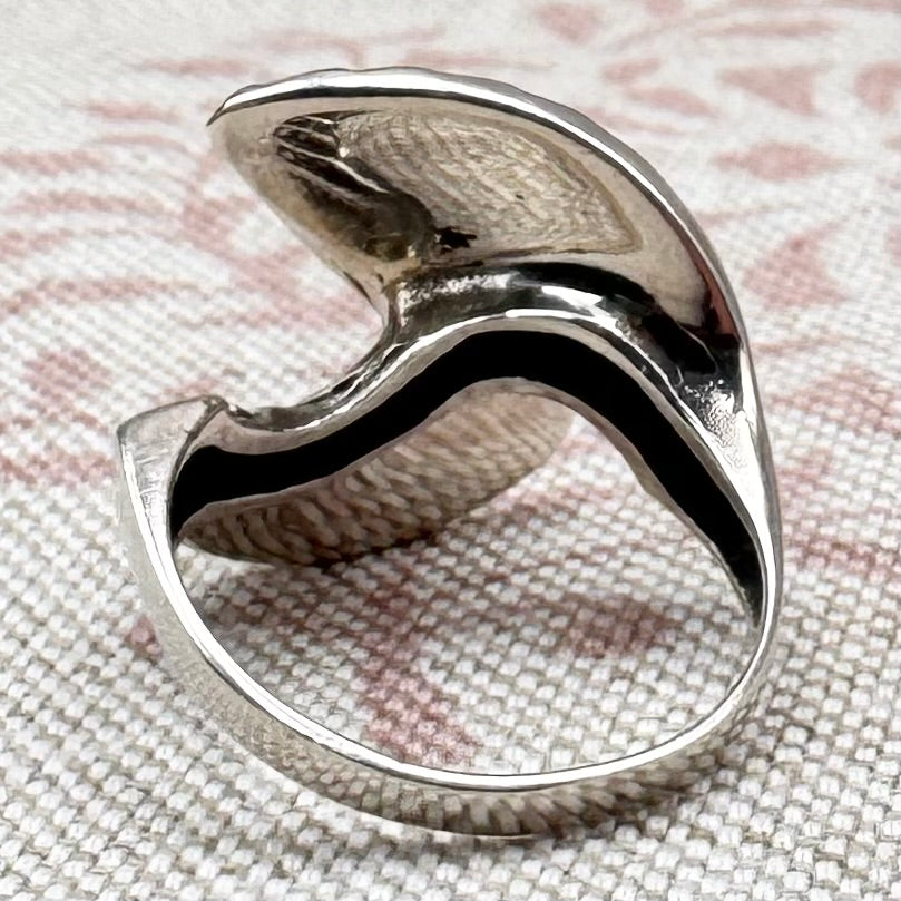 Fan-inspired statement ring – minimalist geometric design, size P/7
