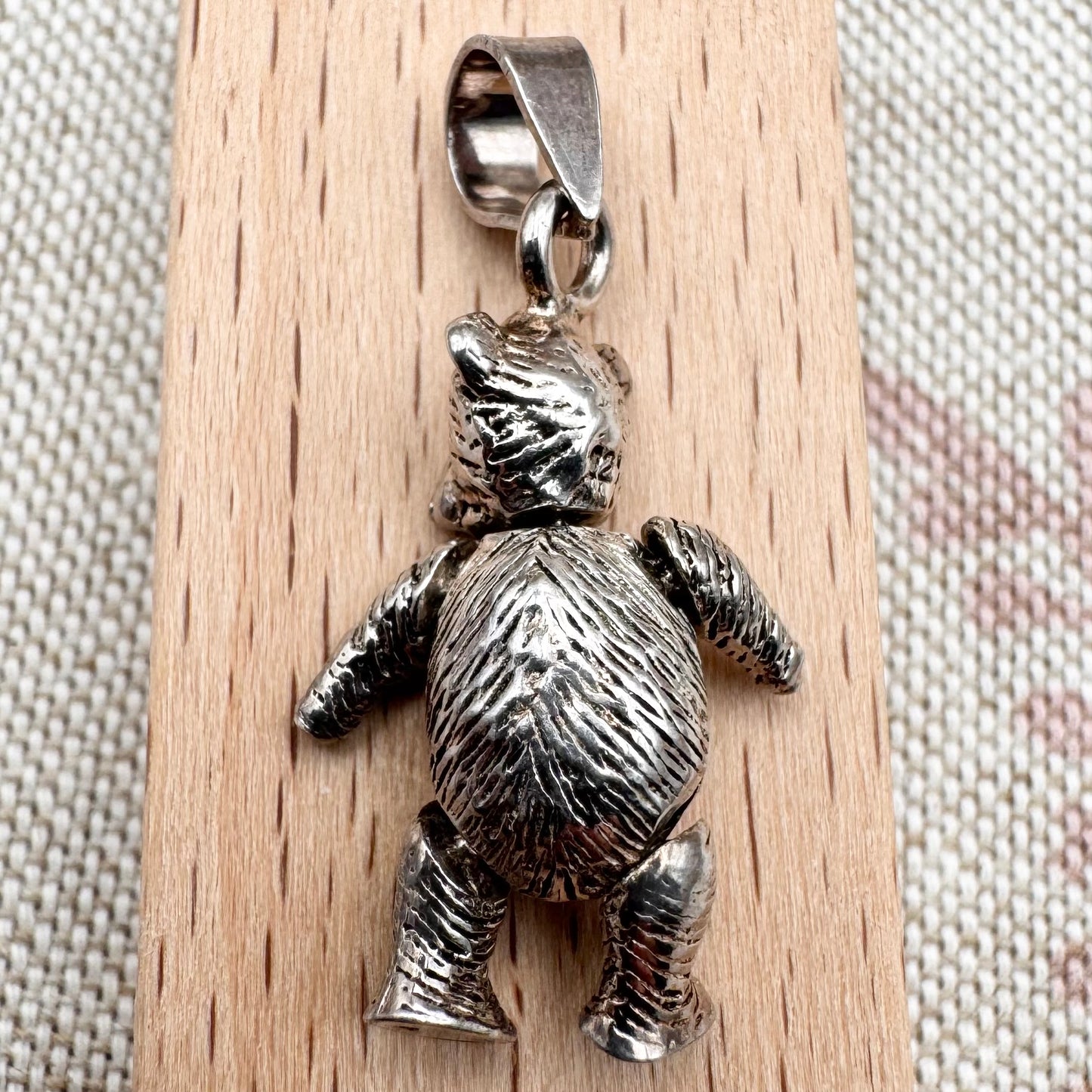 Teddy bear pendant – articulated design