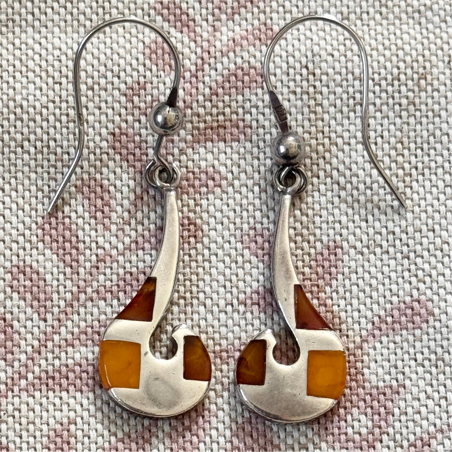 Amber inlay earrings – retro drop design