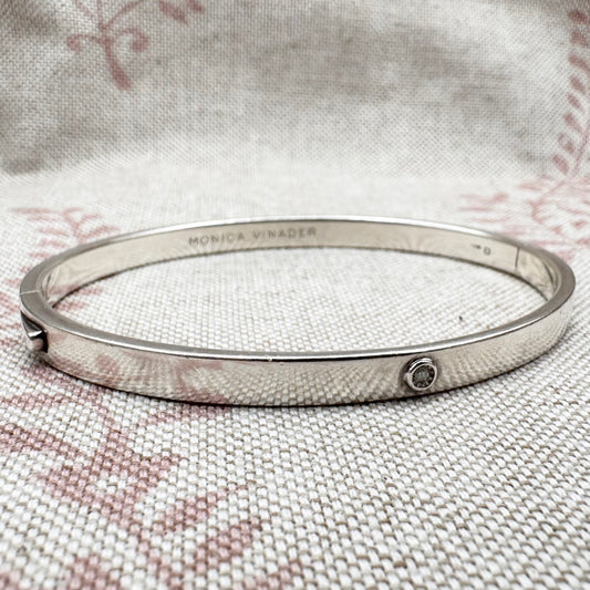 Monica Vinader bracelet with single diamond (lab-grown)