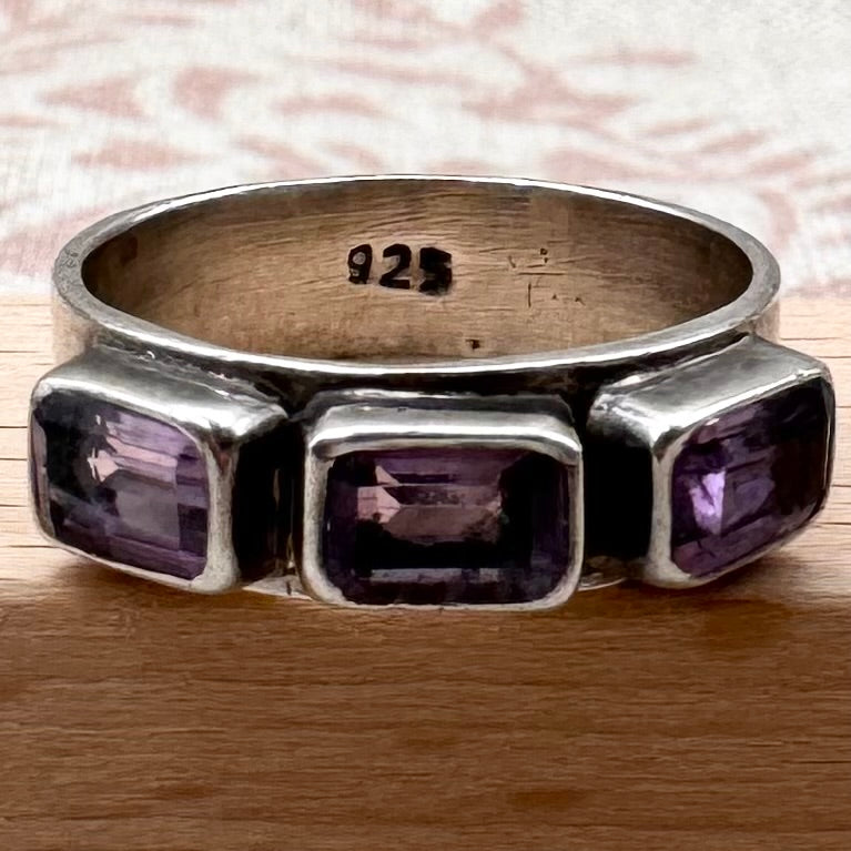 Amethyst ring – triple stone design, size L.5/6