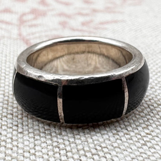 Onyx ring, size J (US 4.5)
