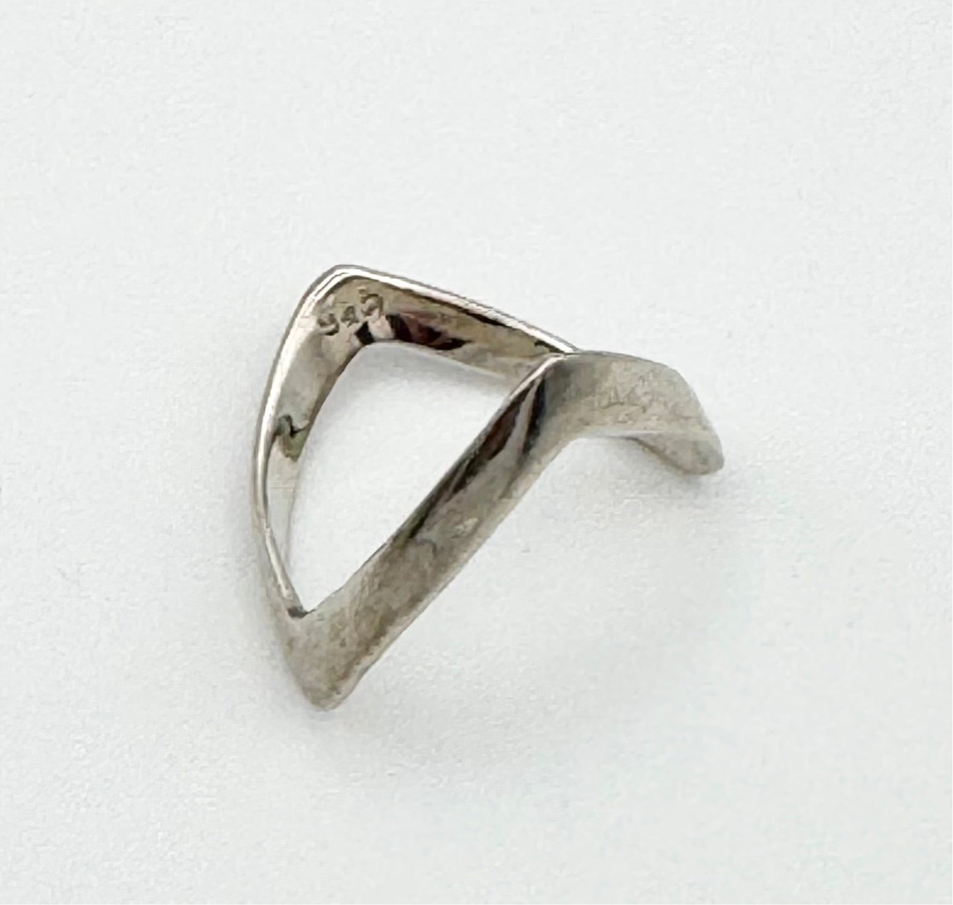 Wishbone ring, size N.5/7