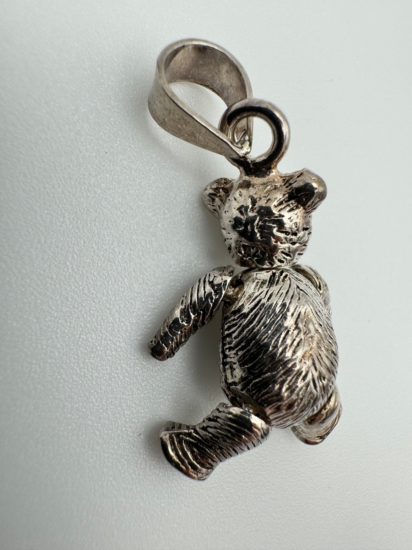 Teddy pendant