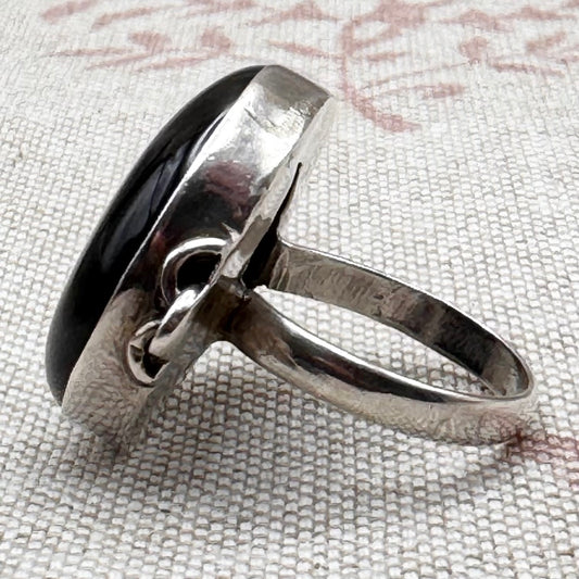 Classic black onyx ring – sleek vintage design, size N (US 6.5)