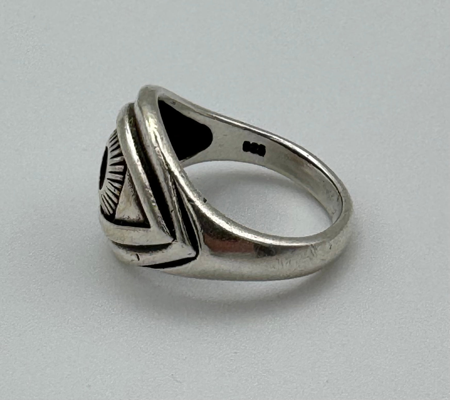 Eye ring, size K/5.5