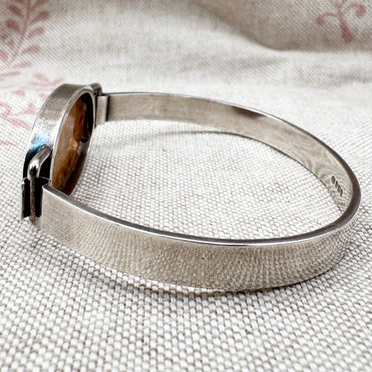 Silver banded agate bangle, hallmarked Sheffield 1978
