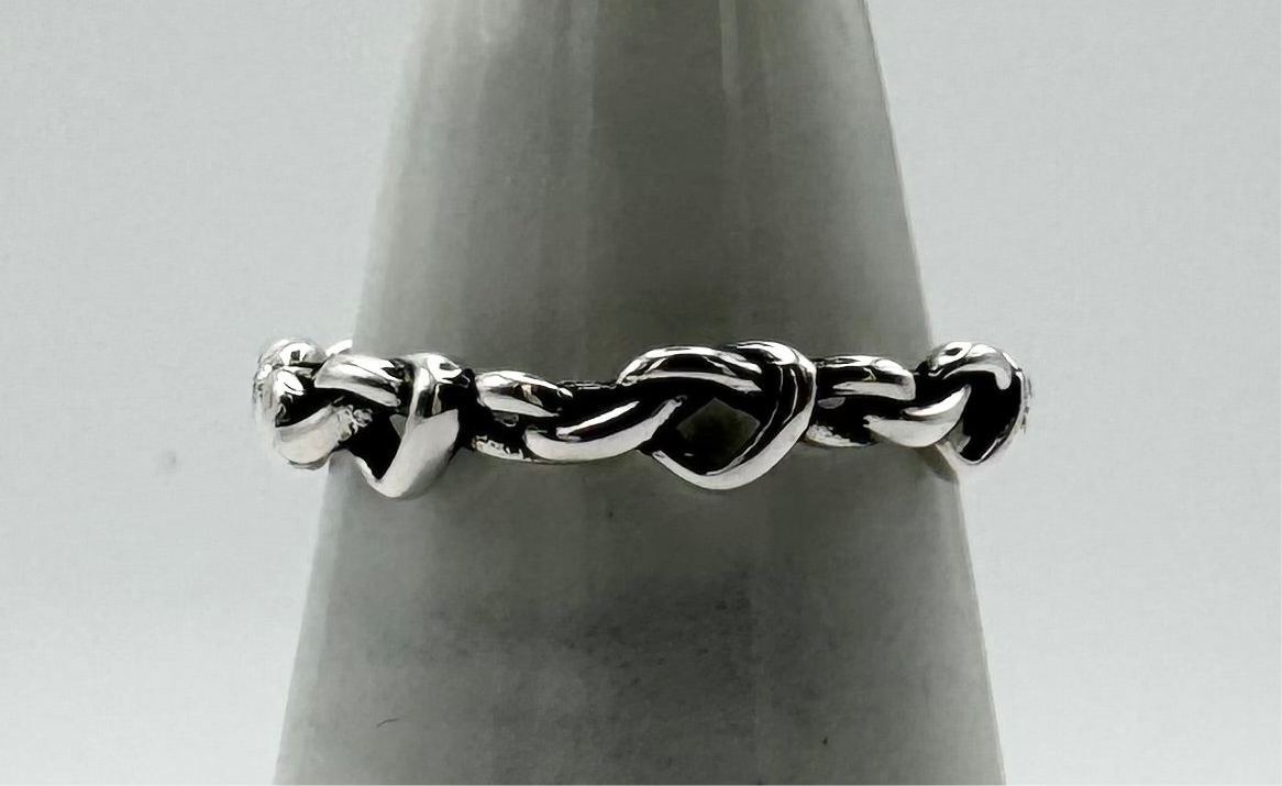 Love knot ring, size O/7