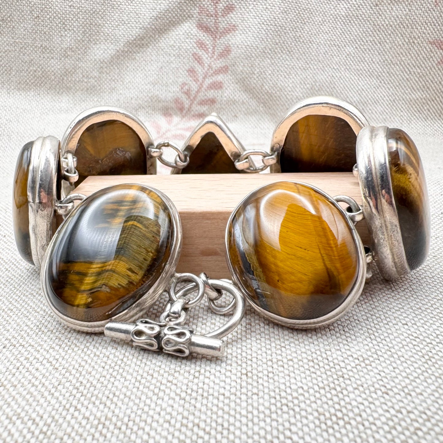 Tiger eye bracelet