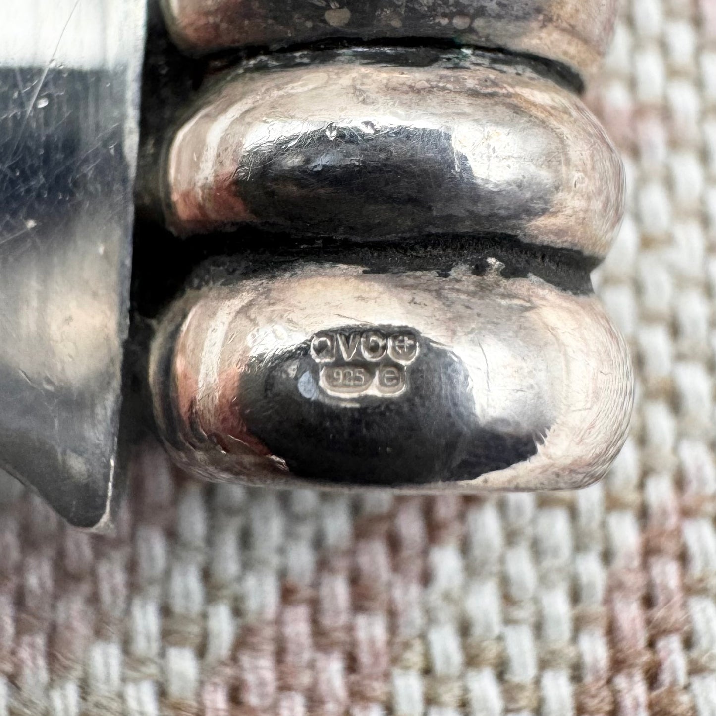 Indian silver pendant with repoussé bird and leaf motifs, hallmarked Birmingham 2004