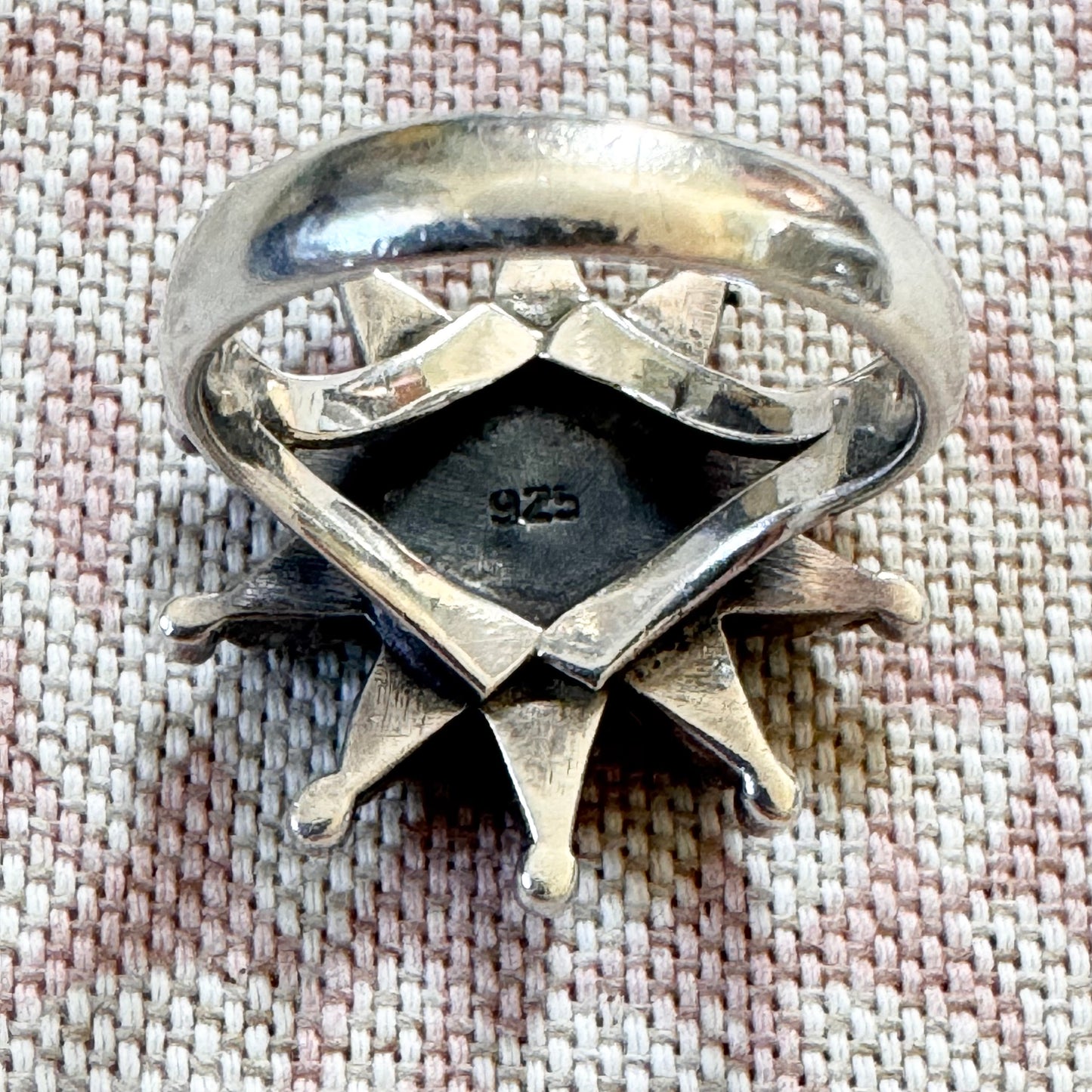 Turquoise ring in starburst floral design, size P/7.5