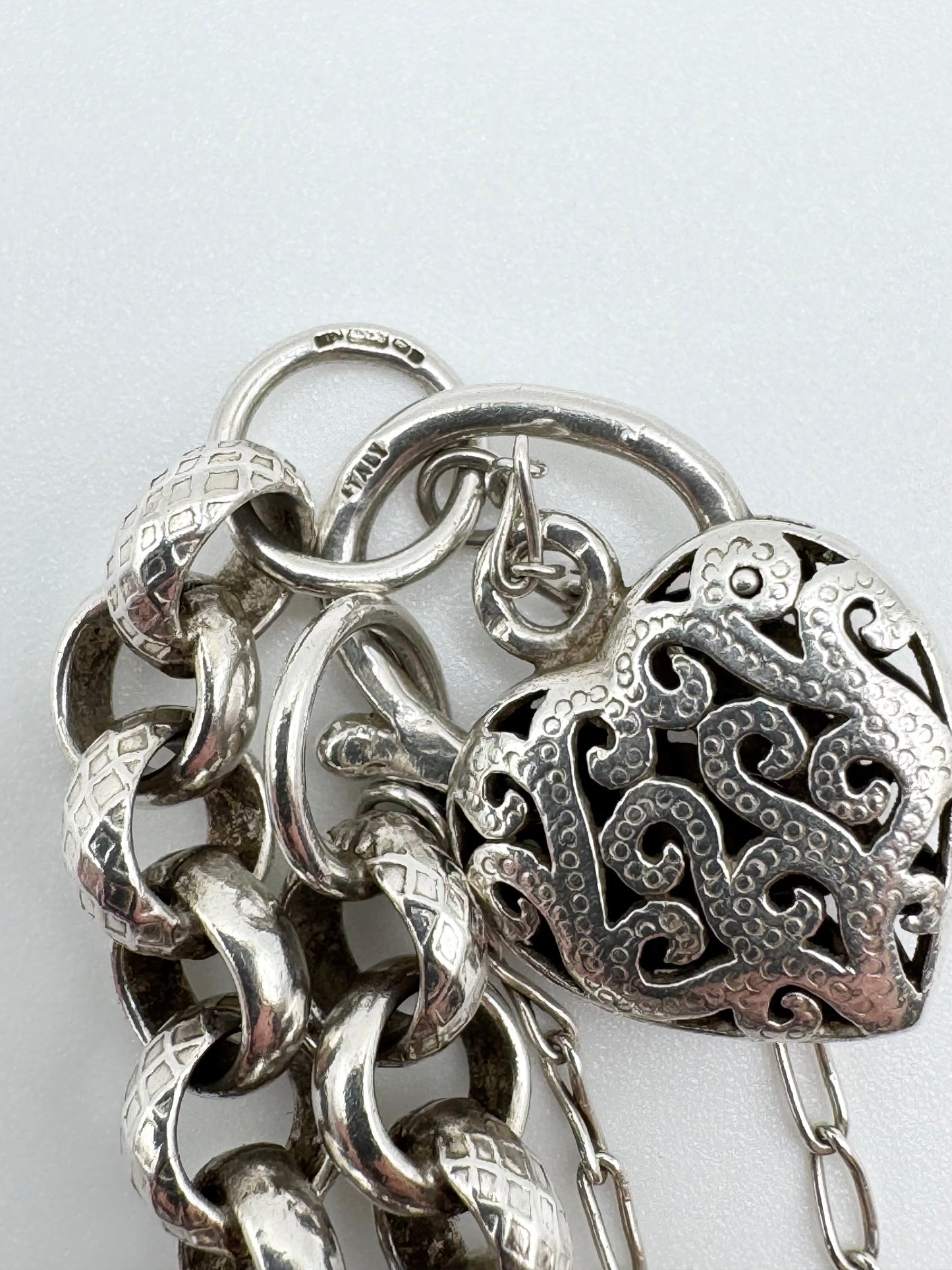Heart lock belcher bracelet