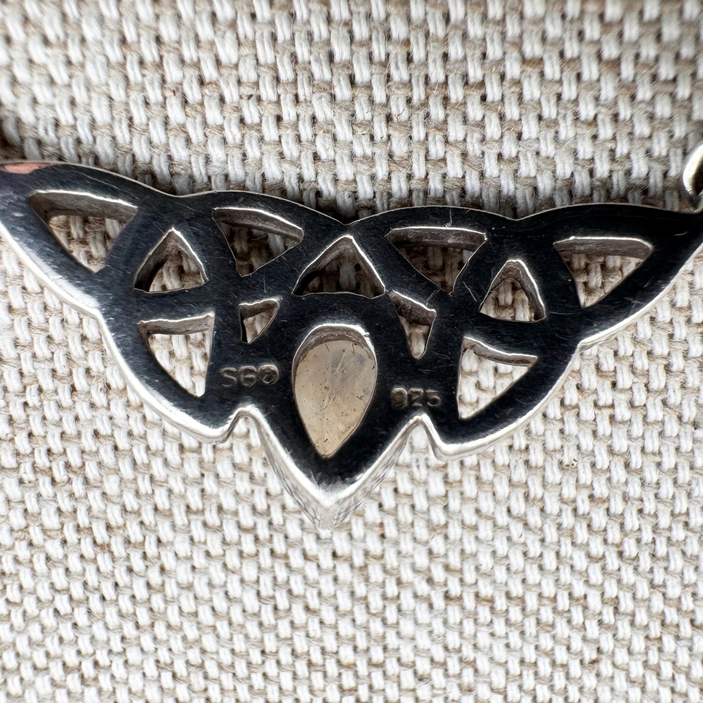 Celtic knot necklace – rainbow moonstone