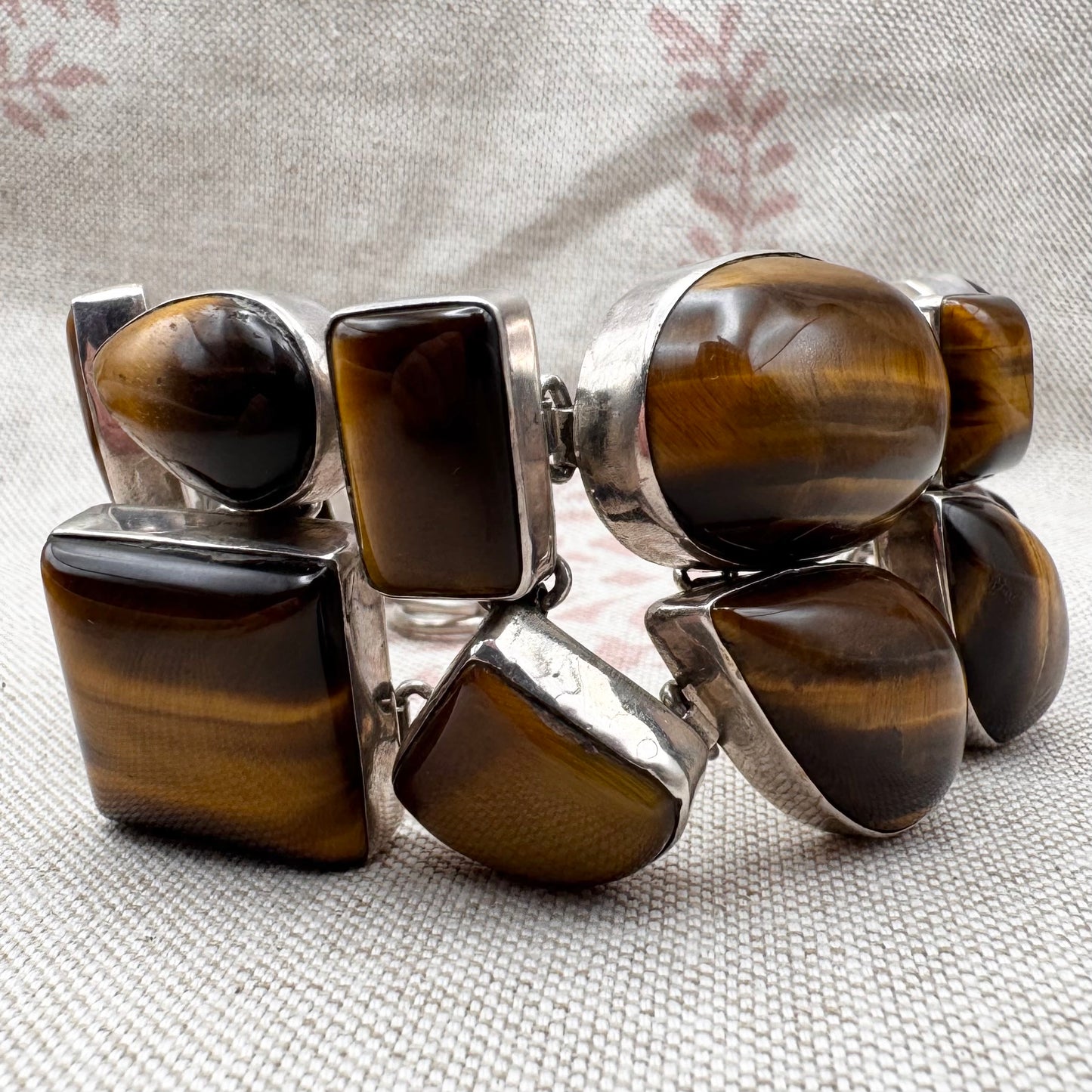 Tiger eye bracelet