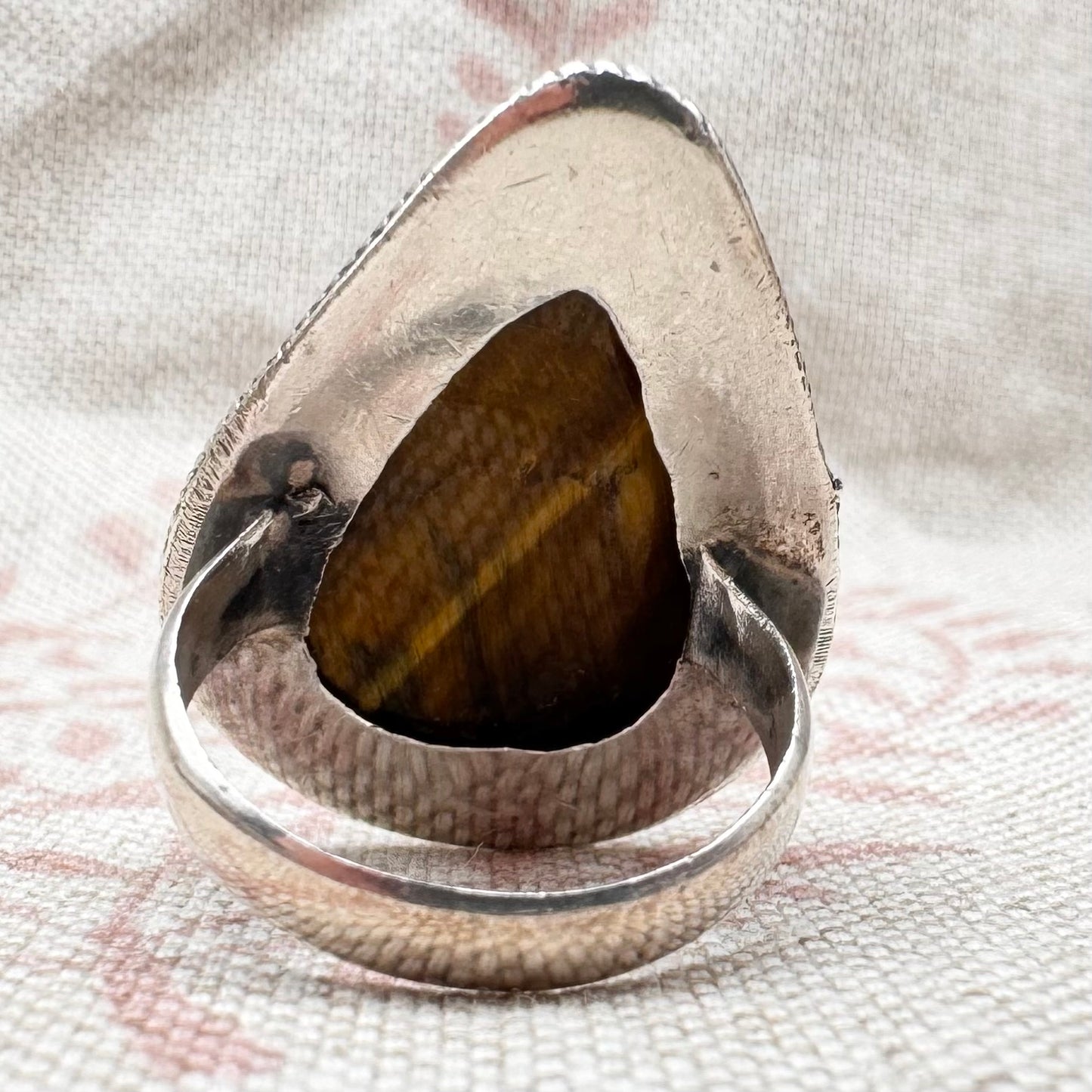 Statement tiger eye ring, size J/4.5