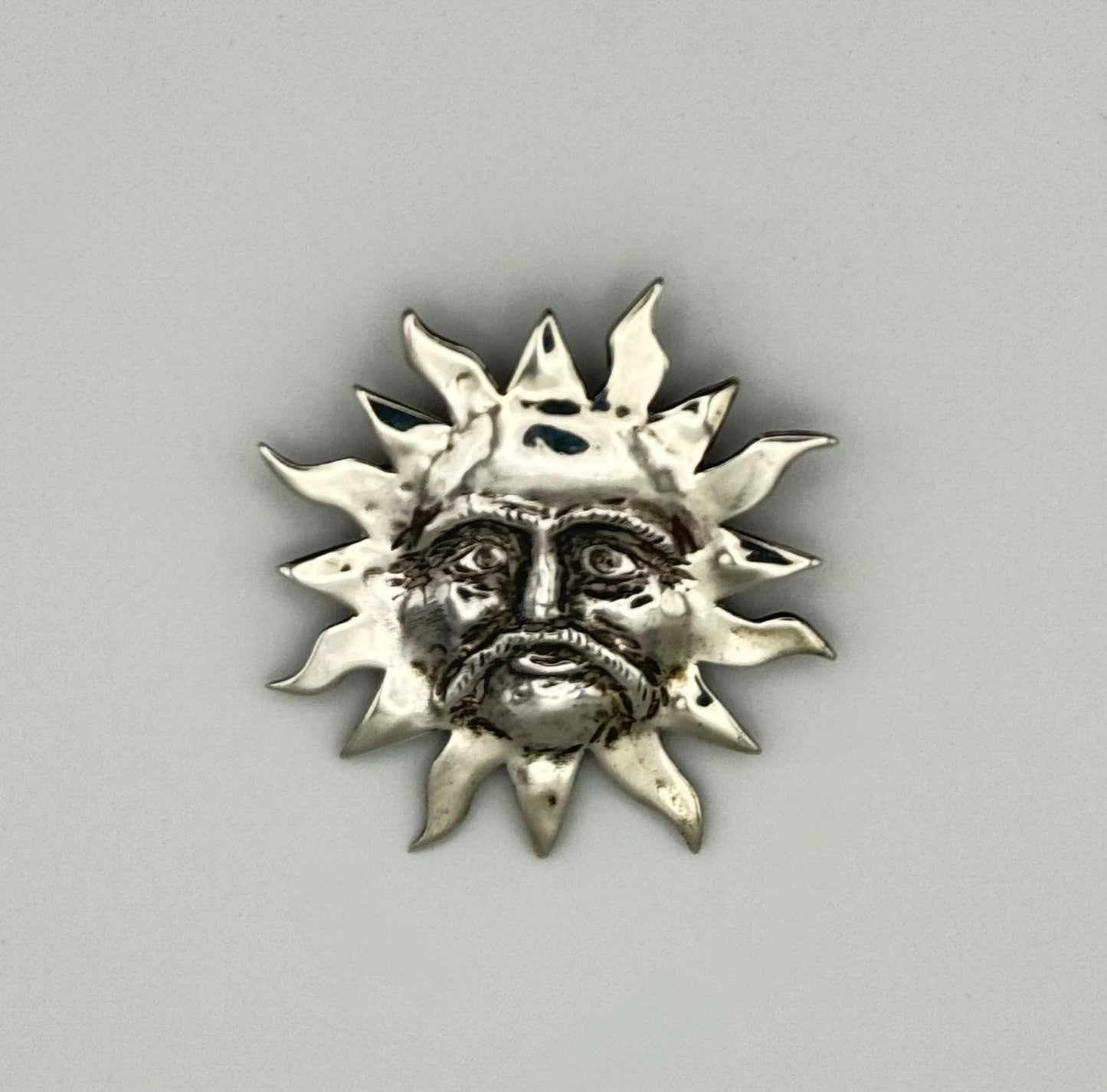 Sun in Splendour brooch