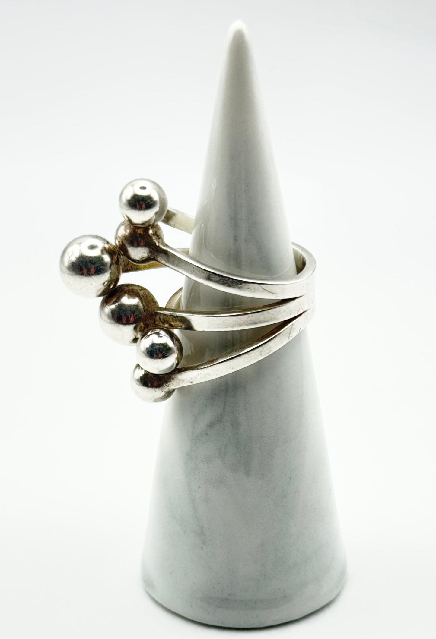 Bold sculptural statement ring – London hallmarks, size L/5.5