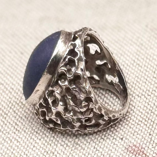 Vintage hallmarked ring with unique muted blue stone, size K.5 (US 5.5)