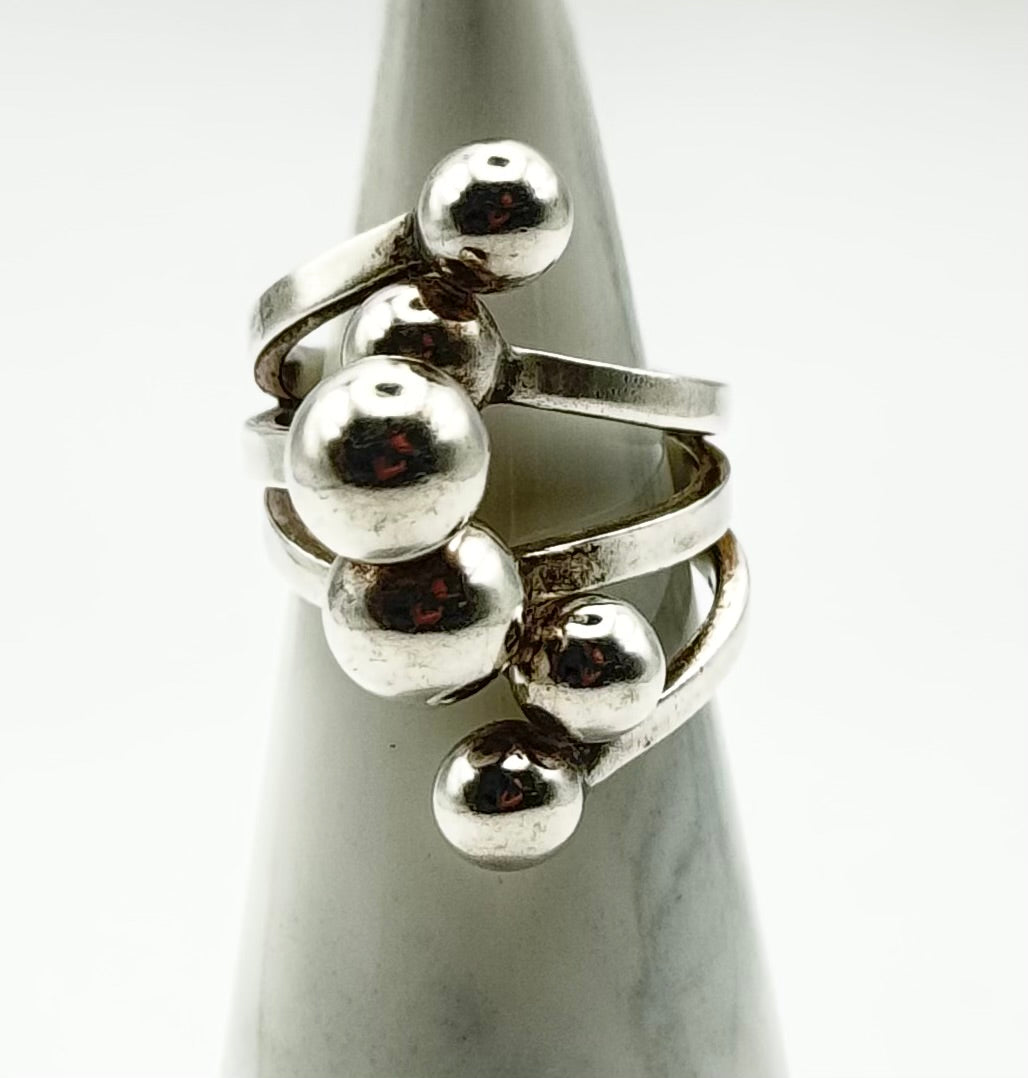 Bold sculptural statement ring – London hallmarks, size L/5.5