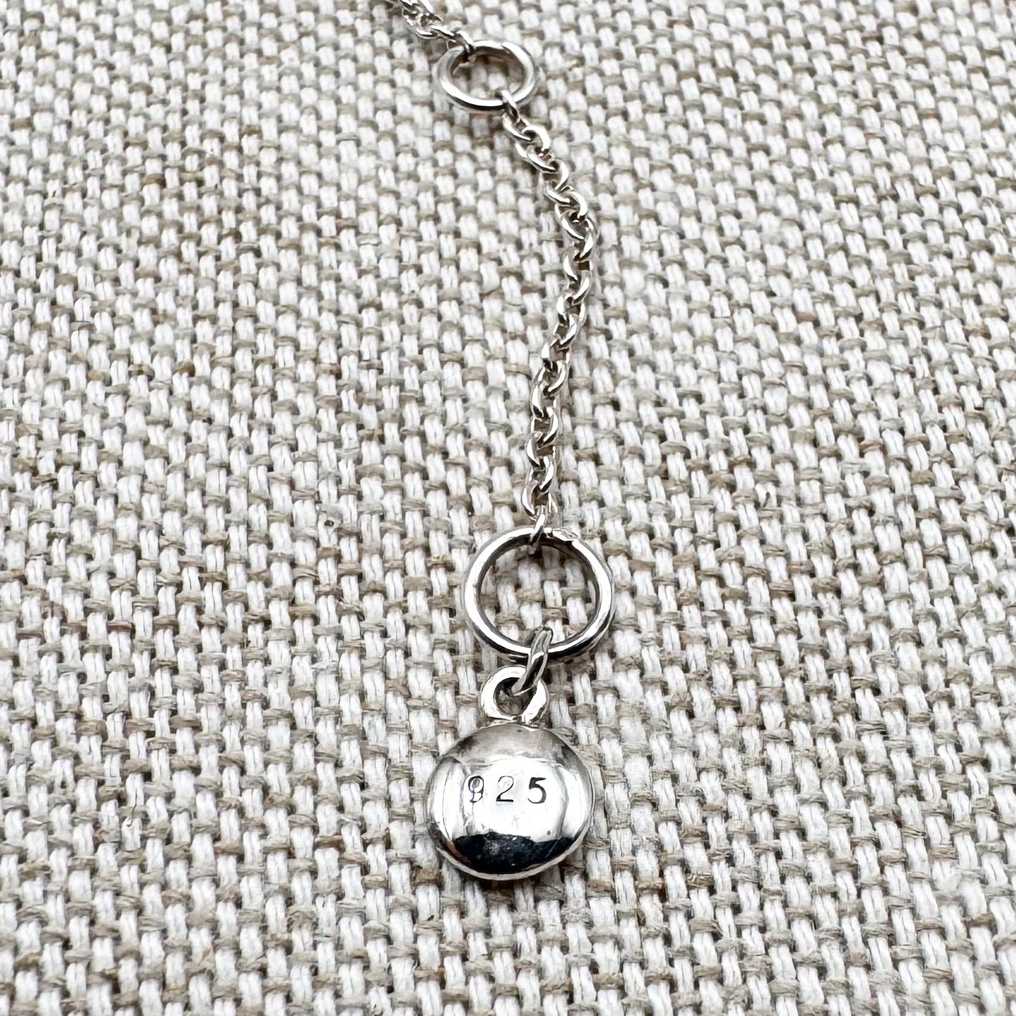 Kit Heath bar necklace