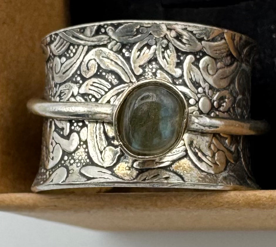 Floral spinner ring, size O/7