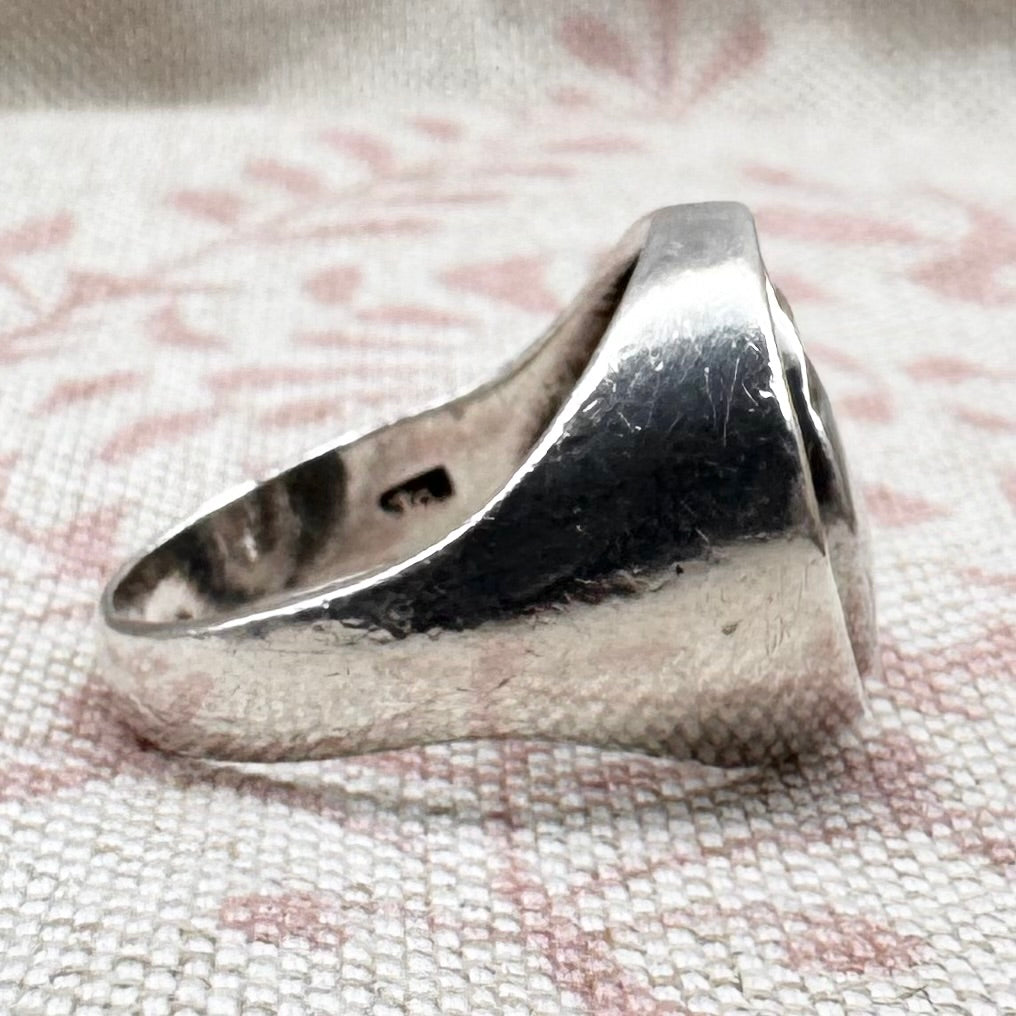 Silver spinning moon and star ring, Size P.5/8
