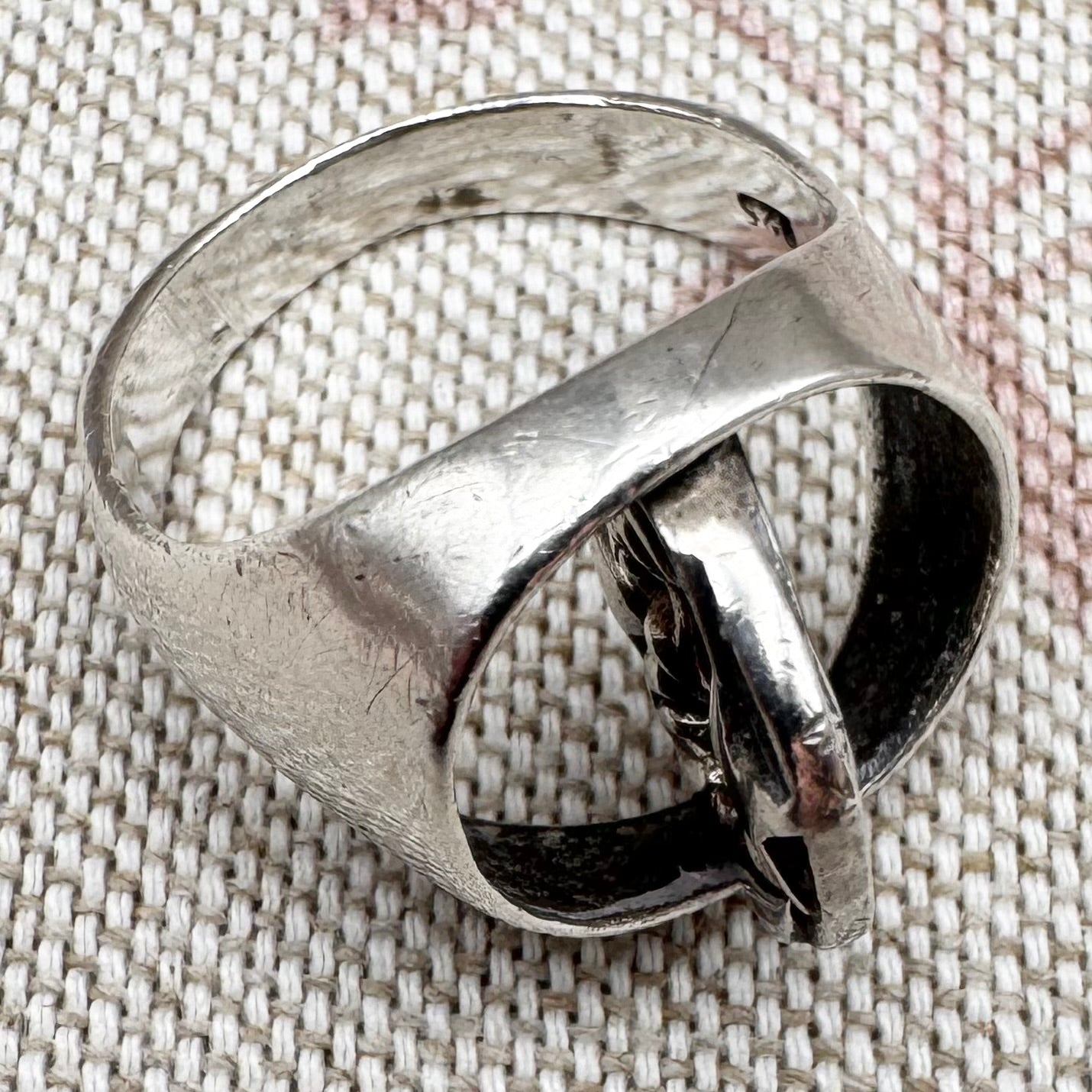 Silver spinning moon and star ring, Size P.5/8