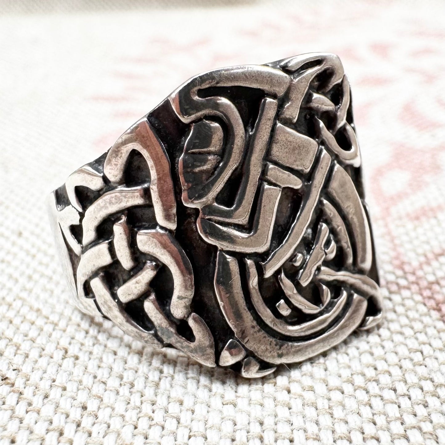 Celtic ring, size Q.5/8.5