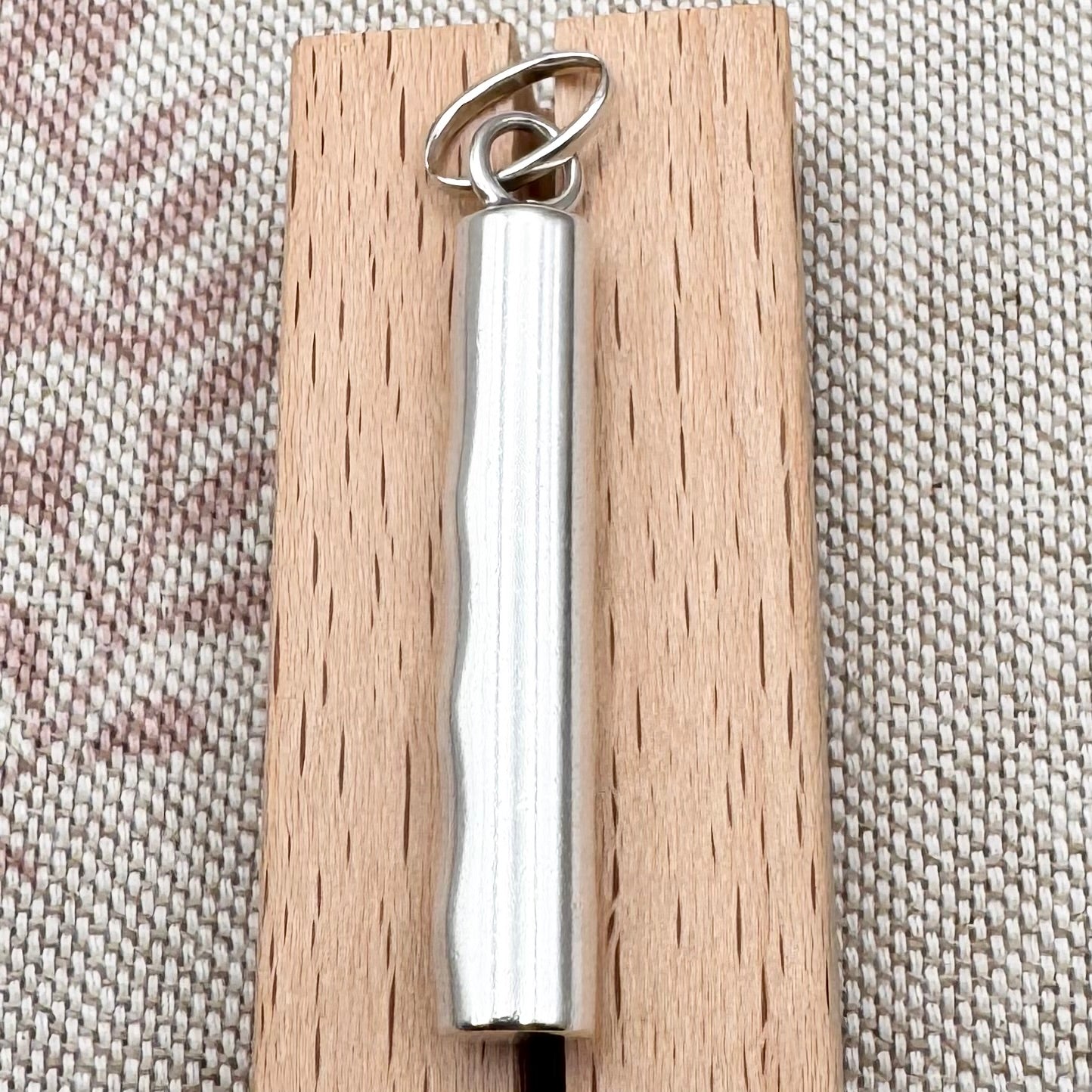 Vintage silver ingot pendant, hallmarked Birmingham 1978