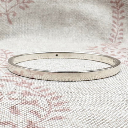 Monica Vinader bracelet with single diamond (lab-grown)
