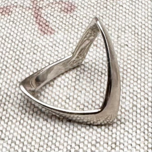 Wishbone ring, size N.5/7