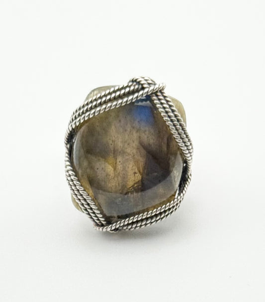 Iridescent labradorite ring, size O/7