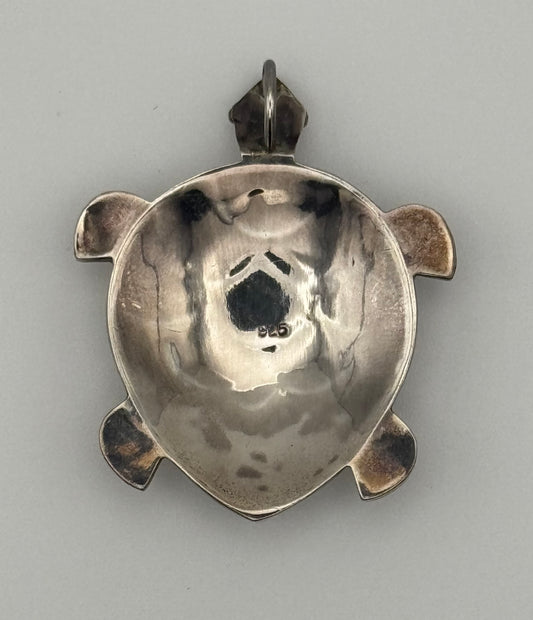 Turtle pendant