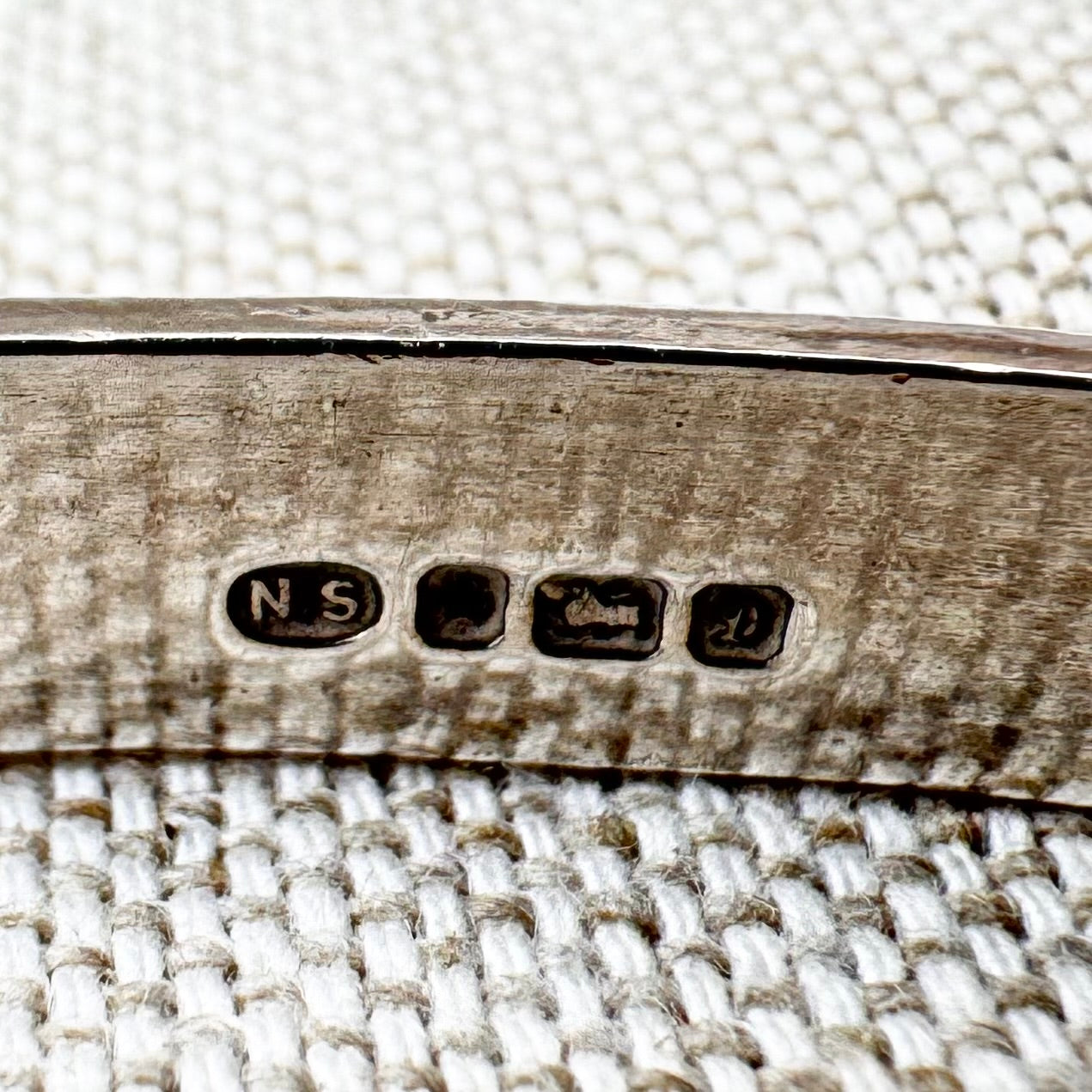 Silver banded agate bangle, hallmarked Sheffield 1978