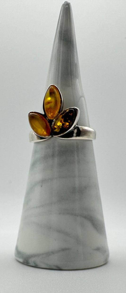 Amber ring, size O/7