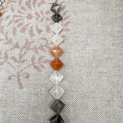 Pyramid-cut quartz fringe necklace