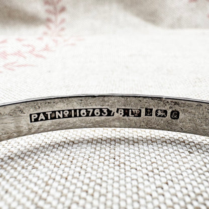 Silver hinged bangle, hallmarked Birmingham 1990