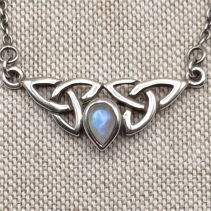 Celtic knot necklace – rainbow moonstone