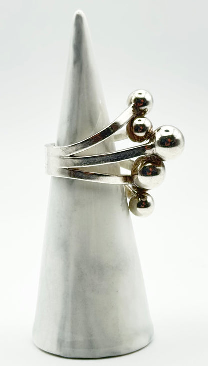 Bold sculptural statement ring – London hallmarks, size L/5.5