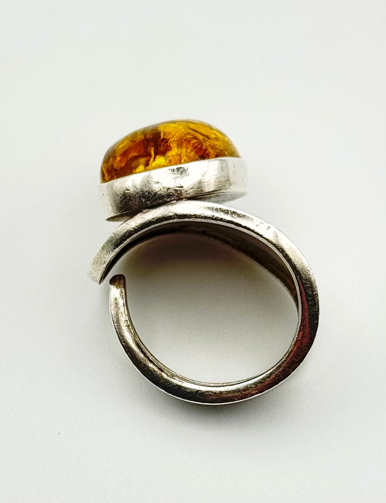 Chunky and adjustable amber ring, size L/5.5