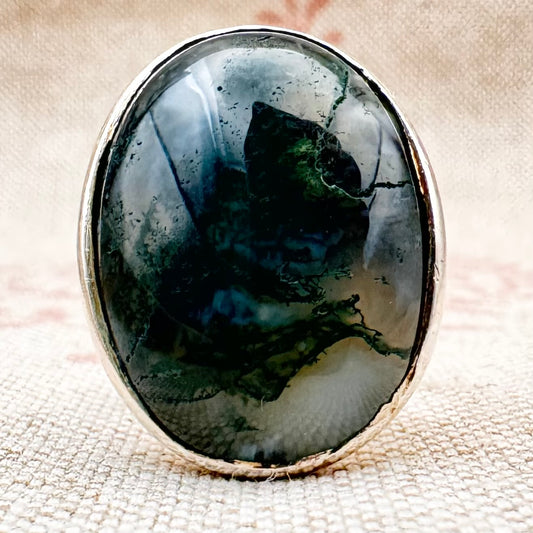 Moss agate ring, London 1975, size P/7.5