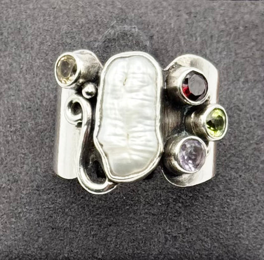 Contemporary statement ring with baroque pearl and gemstone accents, size M/6