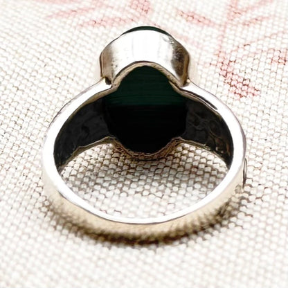 Malachite ring - criss-cross design band, size P/7.5