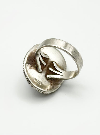 Moonstone ring - ethereal beauty in every light, size P.5/8
