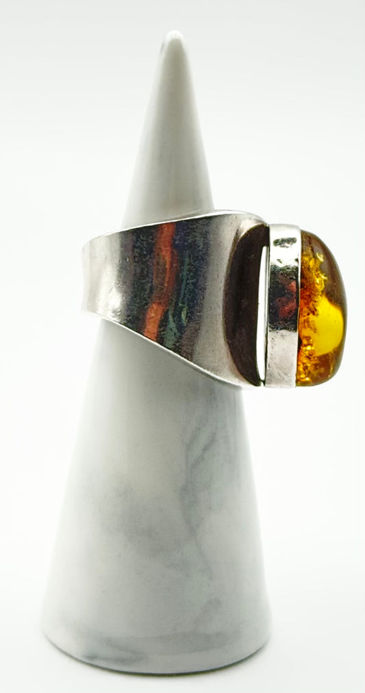 Chunky and adjustable amber ring, size L/5.5