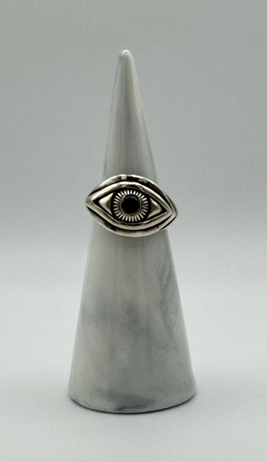 Eye ring, size K/5.5