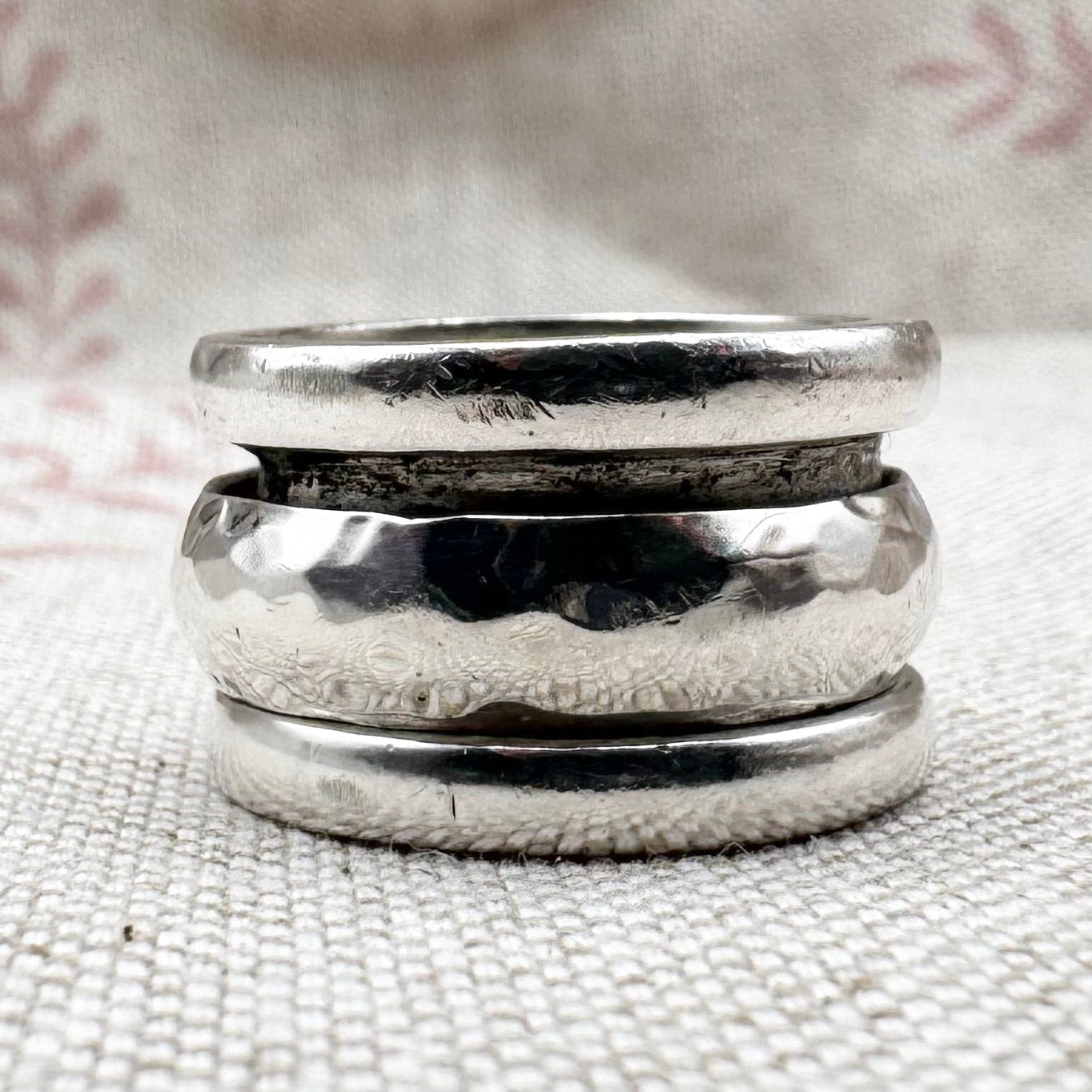 Otis Jackson spinning ring, size M (US 6.25)