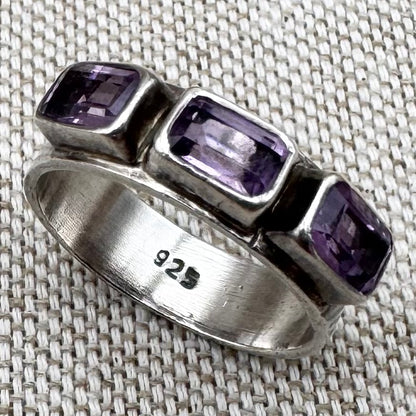Amethyst ring – triple stone design, size L.5/6