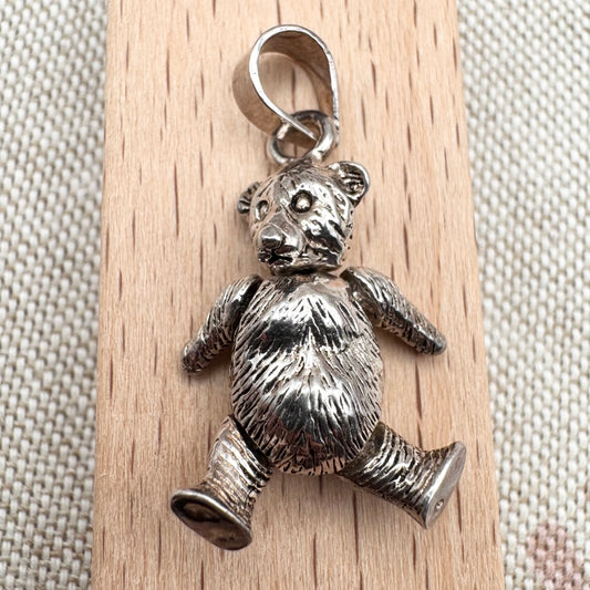 Teddy bear pendant – articulated design